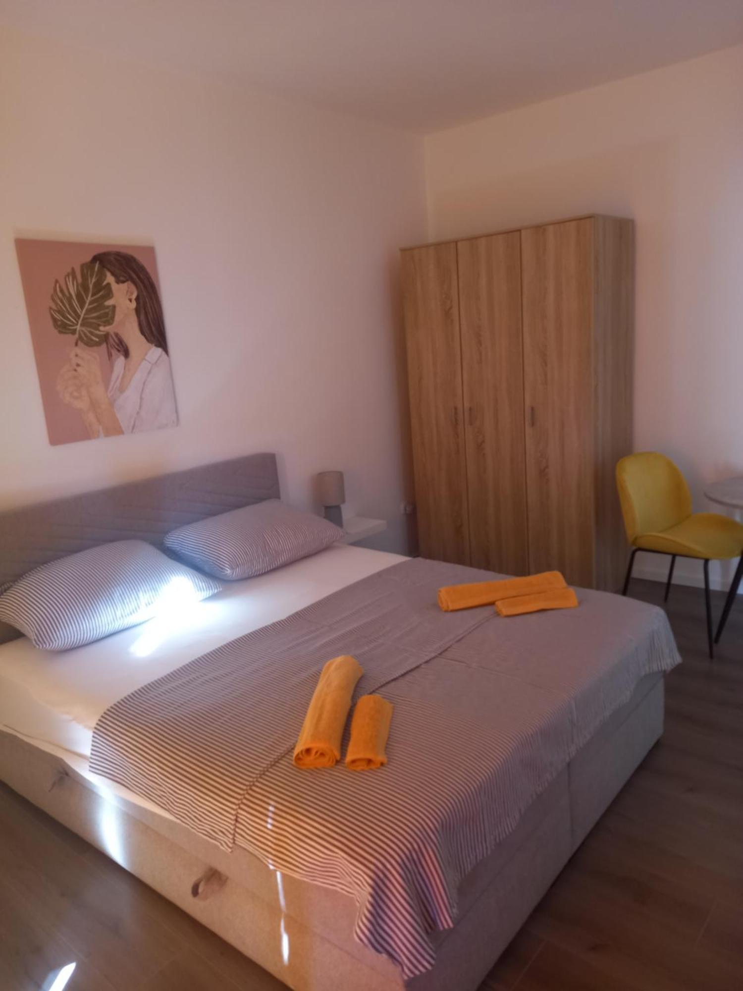 Dani Apartman Zára Szoba fotó