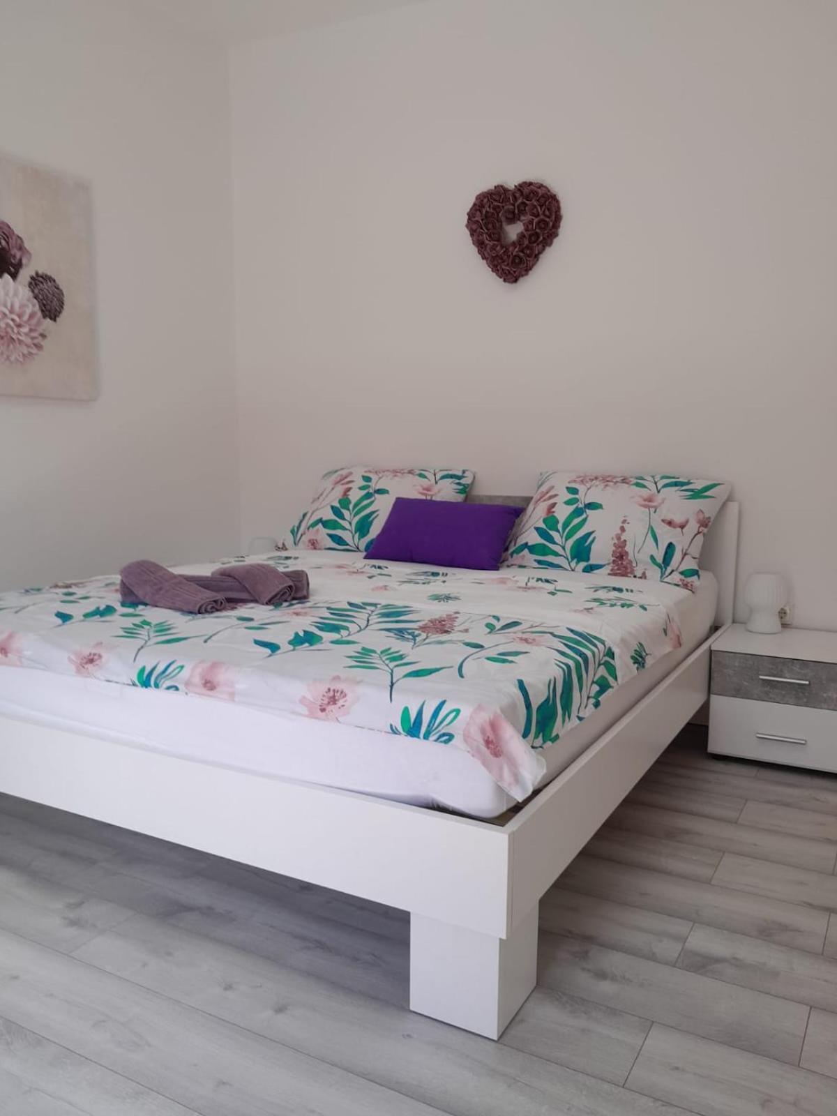 Dani Apartman Zára Szoba fotó