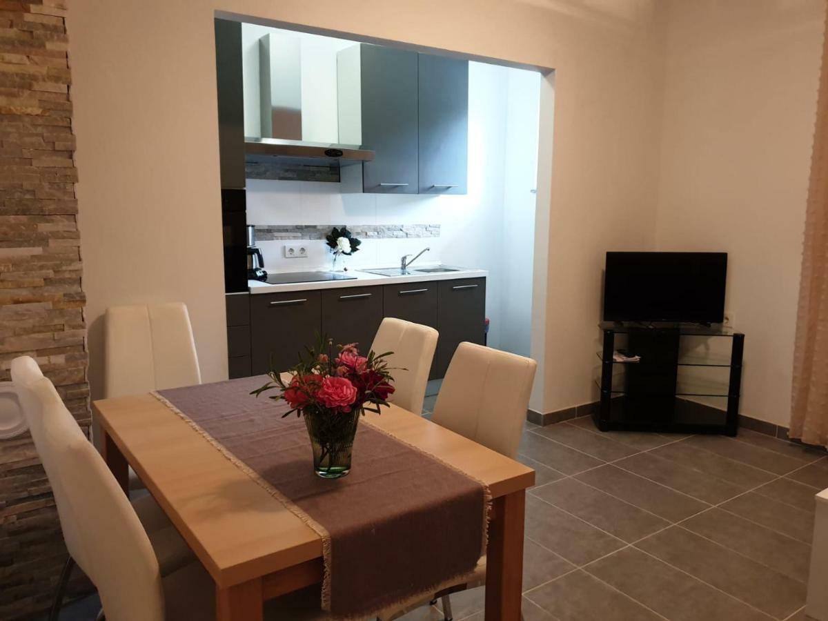 Dani Apartman Zára Kültér fotó